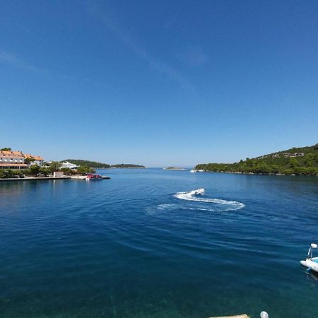 Adio Mare Apartment Pomena Luaran gambar